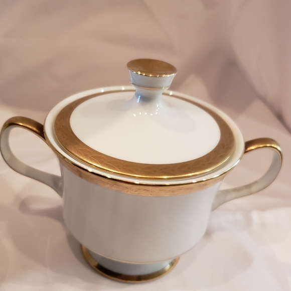 Sugar Bowl and Creamer Brand Sango Vintage... - Picture 6 of 12